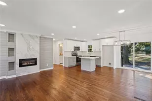 2198 Lower Roswell Rd, Marietta, GA 30068 - Photo 5