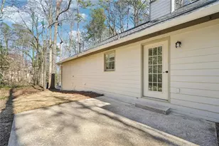 1020 Laurel Lake Dr, Ball Ground, GA 30107 - Photo 21
