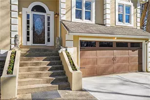 911 Brookmont Dr S W, Marietta, GA 30064 - Photo 3