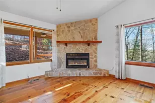 421 Cherokee Ct, Ellijay, GA 30540 - Photo 13