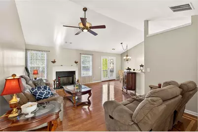 443 Beacon Drive, Maysville, GA 30558 - Photo 3