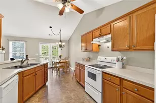 443 Beacon Dr, Maysville, GA 30558 - Photo 11