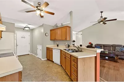 443 Beacon Drive, Maysville, GA 30558 - Photo 9