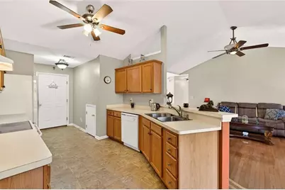 443 Beacon Drive, Maysville, GA 30558 - Photo 9