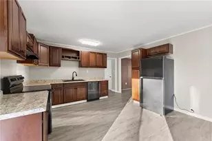 389 Skyline Dr, Toccoa, GA 30577 - Photo 9