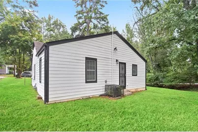 2097 Baker Road NW, Atlanta, GA 30318 - Photo 7