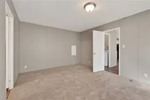 5458 Rolling Oak Ln, Buford, GA 30518 - Photo 9