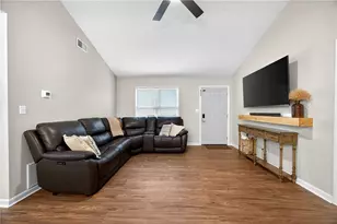 250 Prestigious Pl, Senoia, GA 30276 - Photo 5