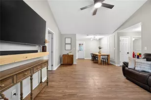 250 Prestigious Pl, Senoia, GA 30276 - Photo 7