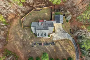 7277 Avalon Dr, Douglasville, GA 30135 - Photo 3