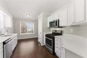 319 Hickory Lake Dr, Acworth, GA 30101 - Photo 5