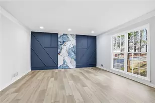 5147 Rocky Run Dr, Stone Mountain, GA 30088 - Photo 9