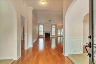 6231 Mountain Ridge Cir, Sugar Hill, GA 30518 - Photo 5