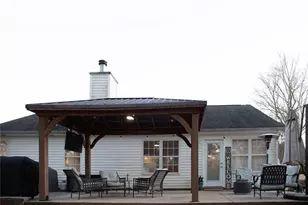 5740 Rolling Meadow Ln, Flowery Branch, GA 30542 - Photo 11