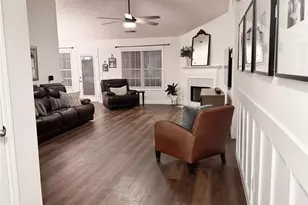 5740 Rolling Meadow Ln, Flowery Branch, GA 30542 - Photo 3