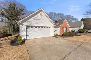 5740 Rolling Meadow Ln, Flowery Branch, GA 30542 - Photo 7