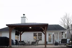 5740 Rolling Meadow Ln, Flowery Branch, GA 30542 - Photo 11