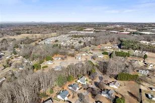 5740 Rolling Meadow Ln, Flowery Branch, GA 30542 - Photo 41