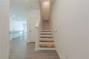 628 Isom Walk, Suwanee, GA 30024 - Photo 5