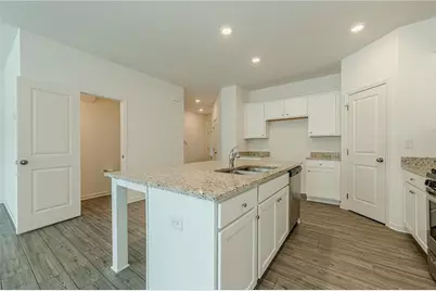 628 Isom Walk, Suwanee, GA 30024 - Photo 9