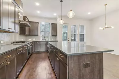 621 Broadview Terrace NE, Atlanta, GA 30324 - Photo 9