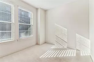 621 Broadview Terrace NE, Atlanta, GA 30324 - Photo 21