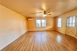 181 Barnyard Ln, Clayton, GA 30525 - Photo 5