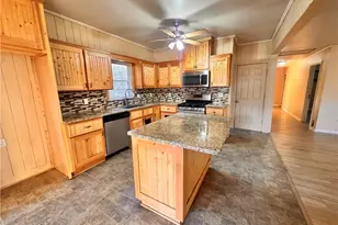 181 Barnyard Ln, Clayton, GA 30525 - Photo 11