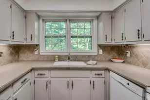 2474 Northlake Ct, Atlanta, GA 30345 - Photo 13