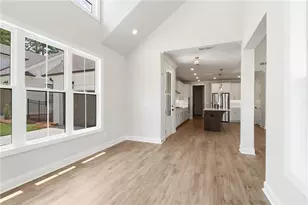 555 Pearl St, Cumming, GA 30040 - Photo 9