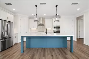 567 Pearl St, Cumming, GA 30040 - Photo 1