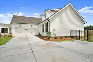 567 Pearl St, Cumming, GA 30040 - Photo 1