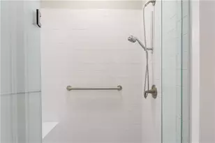 5630 Overlook Club Cir, Suwanee, GA 30024 - Photo 17