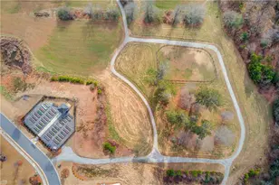 5630 Overlook Club Cir, Suwanee, GA 30024 - Photo 31