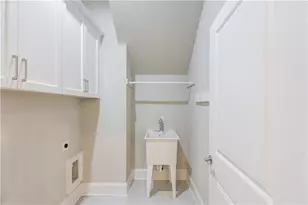 5630 Overlook Club Cir, Suwanee, GA 30024 - Photo 21