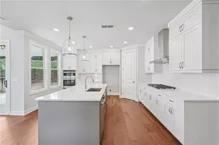 547 Pearl St, Cumming, GA 30040 - Photo 9