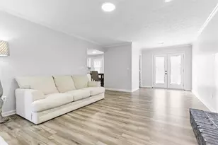 1646 Desford Ct SW, Marietta, GA 30064 - Photo 9