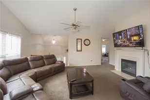 1066 Mcduffie Cir, Douglasville, GA 30134 - Photo 9