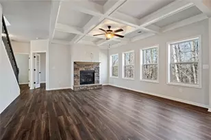 9240 Holly Wood Dr, Gainesville, GA 30506 - Photo 11