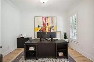 525 Forest Hills Dr, Atlanta, GA 30342 - Photo 5