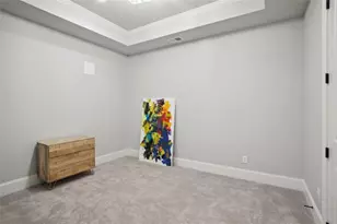 525 Forest Hills Dr, Atlanta, GA 30342 - Photo 33