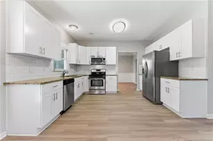 7119 Big Woods Dr, Woodstock, GA 30189 - Photo 5