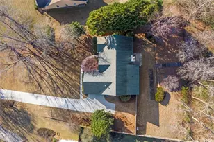 1075 Julius Dr, Suwanee, GA 30024 - Photo 19