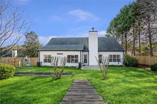 1075 Julius Dr, Suwanee, GA 30024 - Photo 17