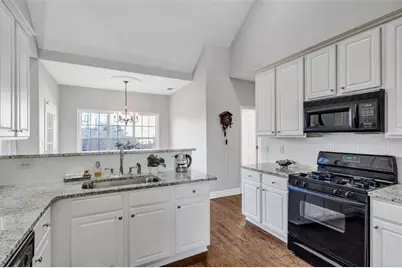 1075 Julius Drive, Suwanee, GA 30024 - Photo 7