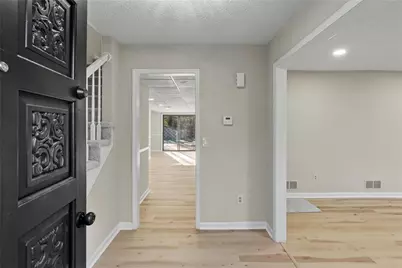 3428 Runelle Place SW, Lilburn, GA 30047 - Photo 9