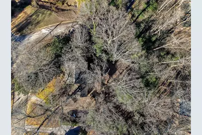 6340 Aberdeen Drive NE, Sandy Springs, GA 30328 - Photo 7