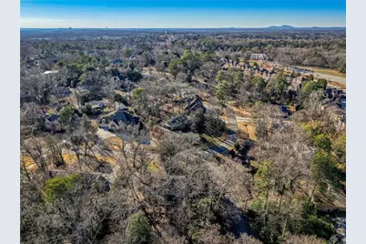 6340 Aberdeen Drive NE, Atlanta, GA 30328 - Photo 9