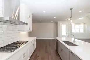 563 Pearl St, Cumming, GA 30040 - Photo 9