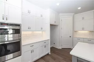 563 Pearl St, Cumming, GA 30040 - Photo 11